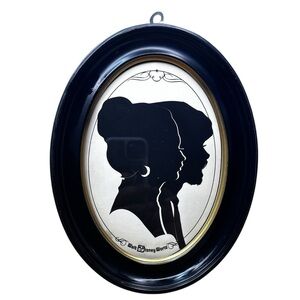 Disney Parks Disney World  Silhouette Oval Frame 7”x9” 1978 vintage